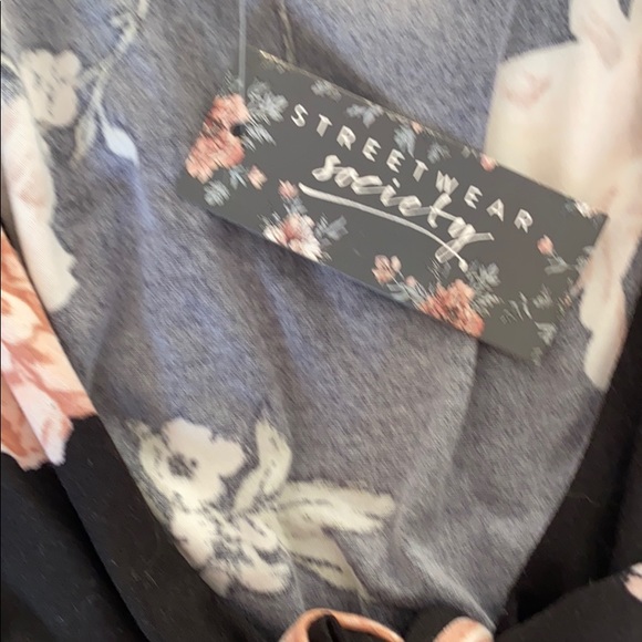 Floral Women’s Tank Top - Picture 3 of 4